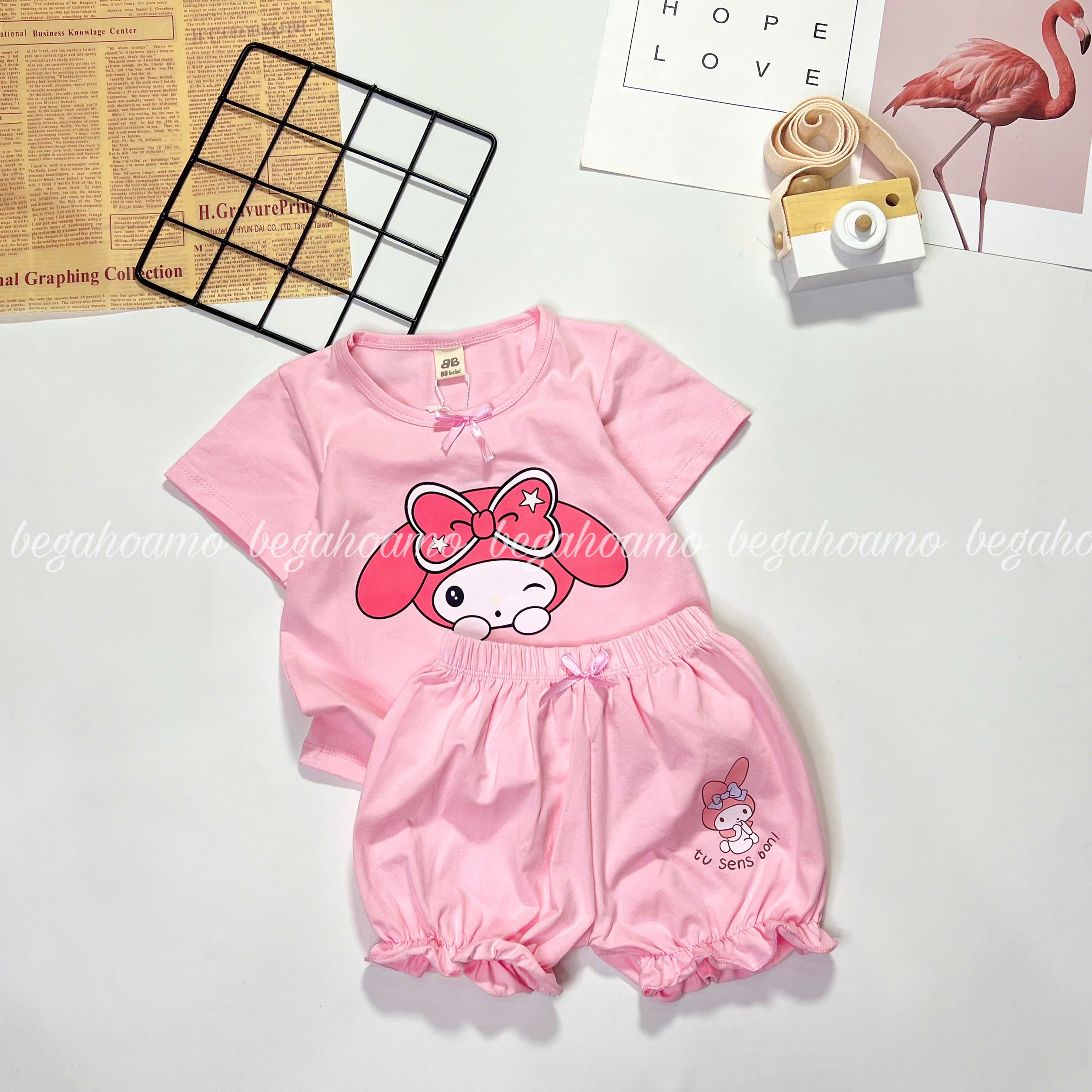 Bộ bé gái quần bèo